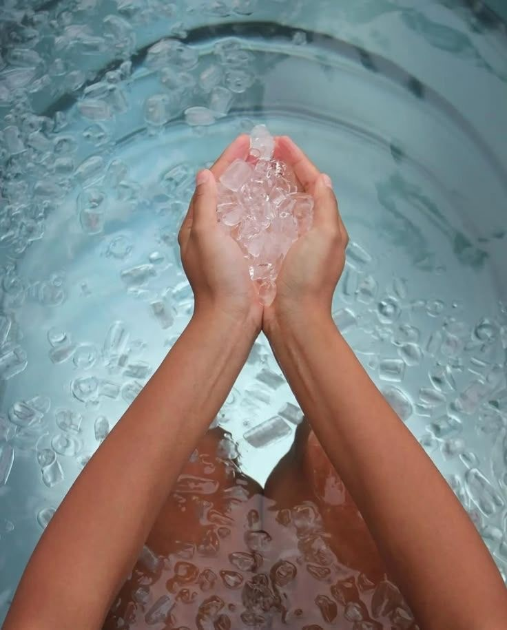 Cold plunge tub in a dark recovery room